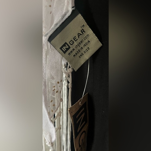 Ingear White Embroidered Fringe shawl - Picture 8 of 8